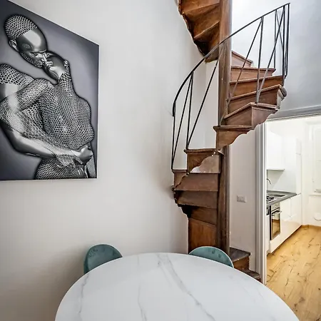 Yid Wonderful Balcony View On Διαμέρισμα Φλωρεντία